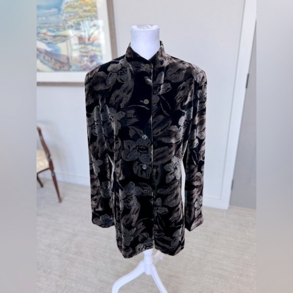 Dana Buchman Silk Velvet Black Floral Button Down Long Blazer 8 Jacket Medium - Picture 3 of 11